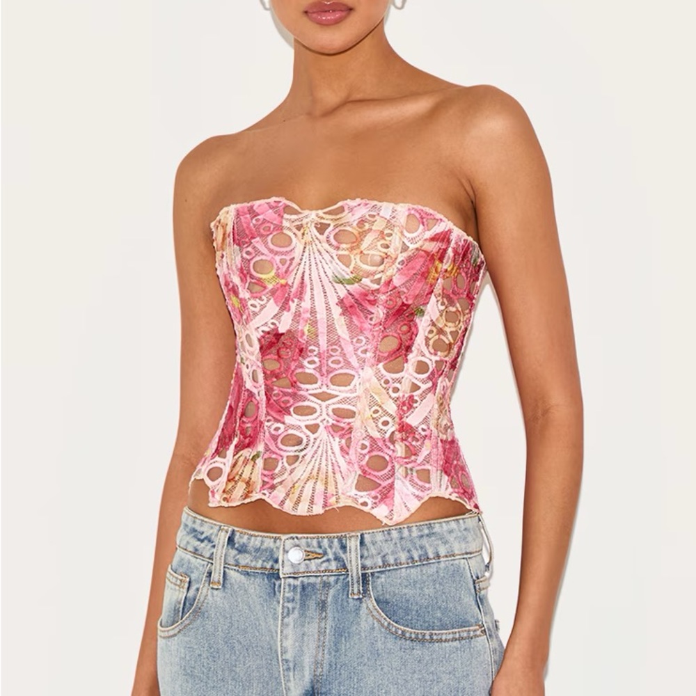 PrettyLittleThing Pink Lace Strapless Crop Top